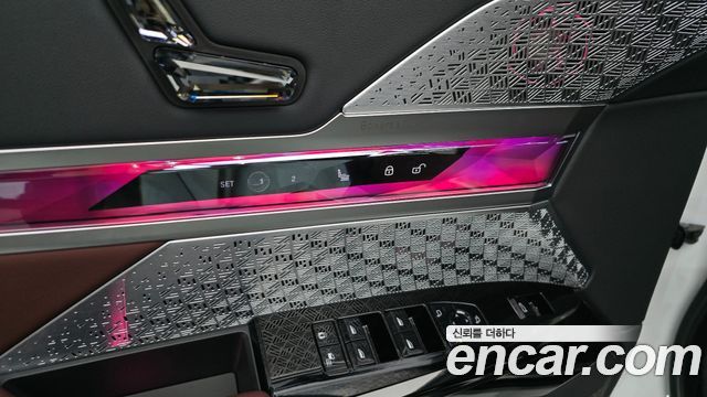 BMW i7 2025 — photo 30