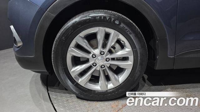 Hyundai Santafe 2018 — photo 5