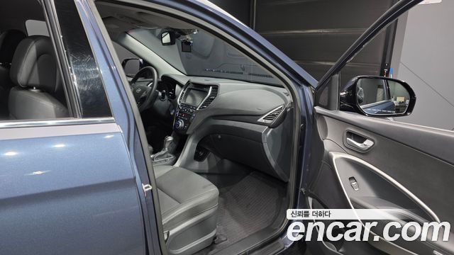 Hyundai Santafe 2018 — photo 11