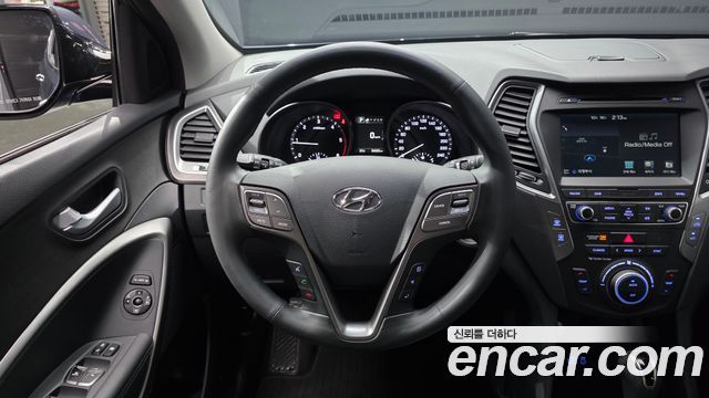 Hyundai Santafe 2018 — photo 13