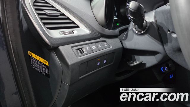 Hyundai Santafe 2018 — photo 18