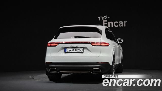 Porsche Cayenne 2019 — photo 4