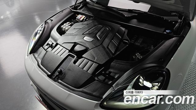 Porsche Cayenne 2019 — photo 6