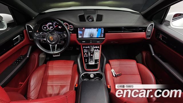 Porsche Cayenne 2019 — photo 10