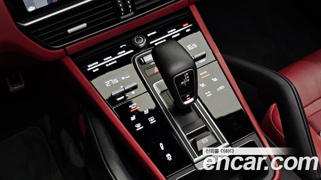 Porsche Cayenne 2019 — photo 12