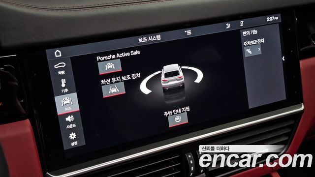 Porsche Cayenne 2019 — photo 25