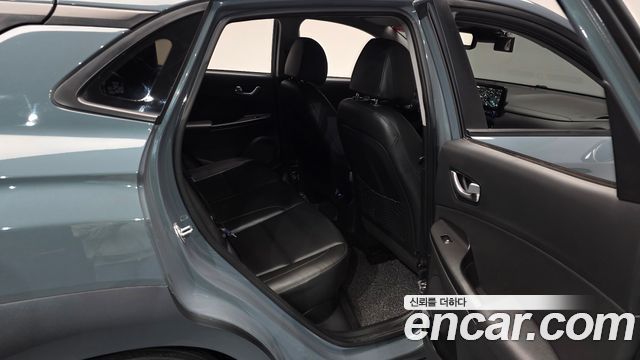 Hyundai Kona 2023 — photo 18
