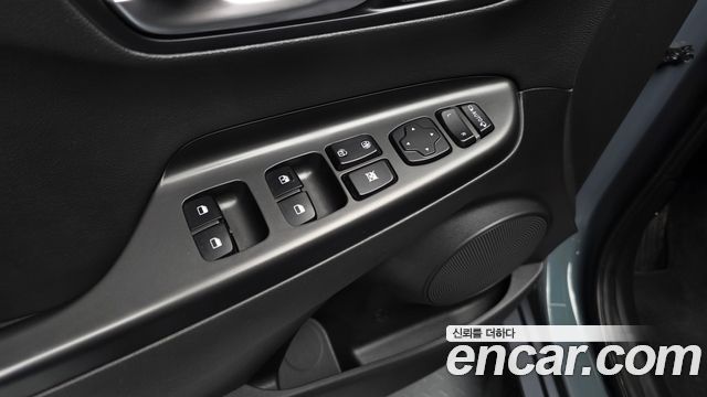 Hyundai Kona 2023 — photo 23