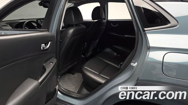 Hyundai Kona 2023 — photo 16