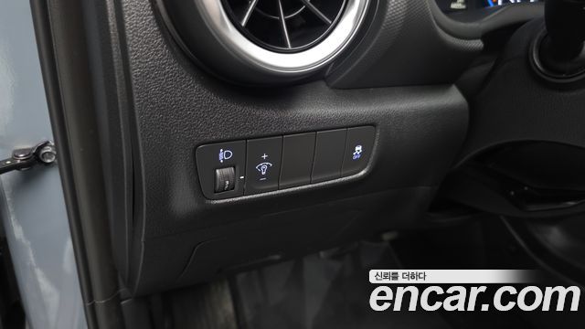 Hyundai Kona 2023 — photo 28