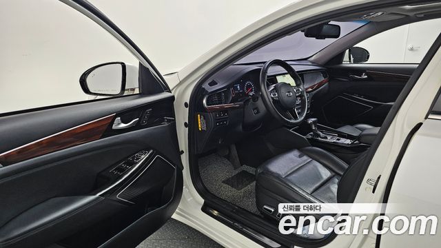 Kia K7 2016 — photo 13