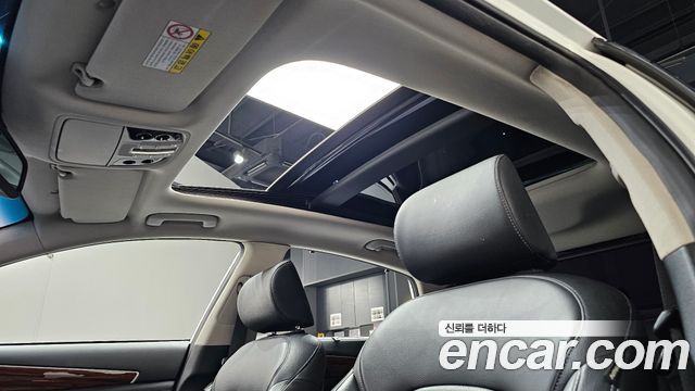 Kia K7 2016 — photo 22