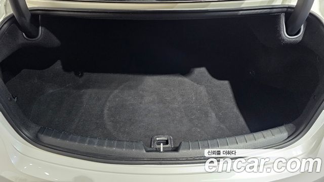 Kia K7 2016 — photo 24