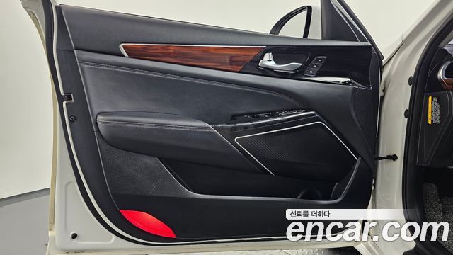 Kia K7 2016 — photo 14