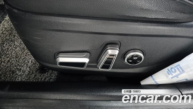 Kia K7 2016 — photo 30