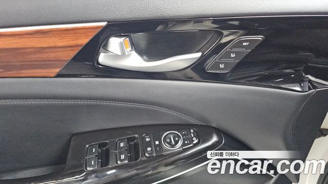 Kia K7 2016 — photo 34