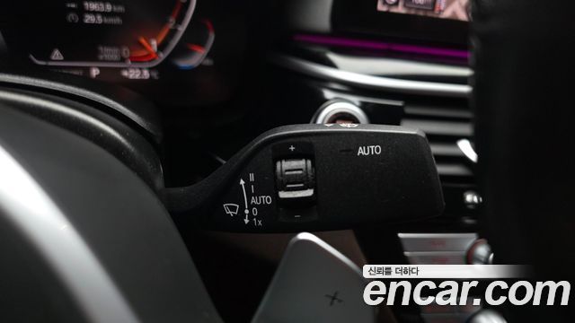 BMW 5-Series 2023 — photo 27