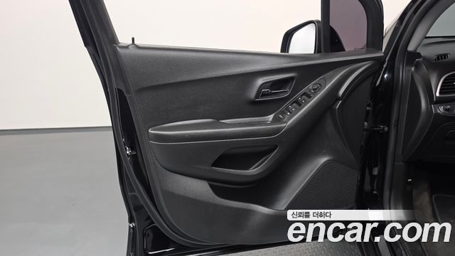 Chevrolet Korea Trax 2021 — photo 14