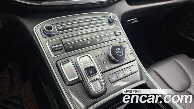 Hyundai Santafe 2022 — photo 9