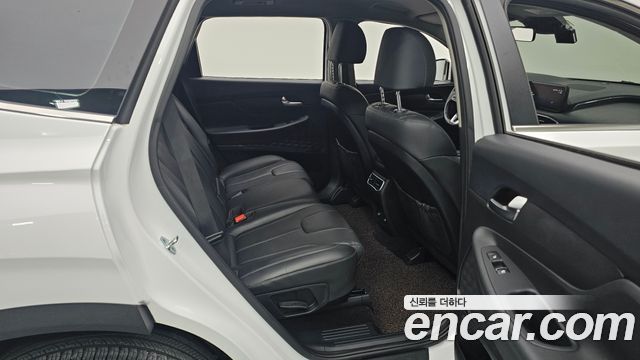Hyundai Santafe 2022 — photo 11