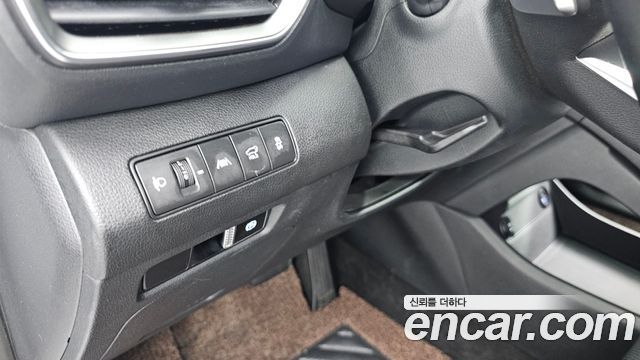 Hyundai Santafe 2022 — photo 17
