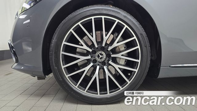 Mercedes-Benz S-Class 2022 — photo 5