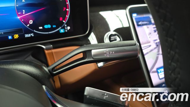 Mercedes-Benz S-Class 2022 — photo 12