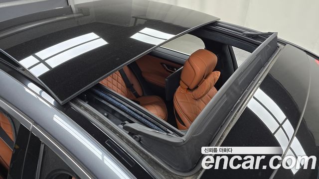 Mercedes-Benz S-Class 2022 — photo 23