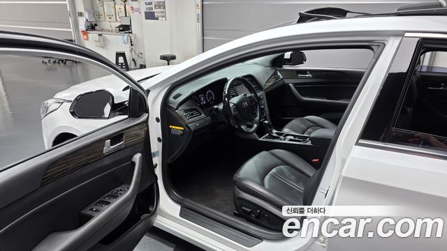 Hyundai Sonata 2015 — photo 13