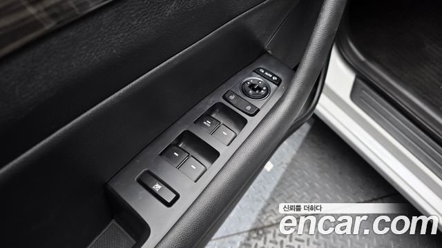 Hyundai Sonata 2015 — photo 30