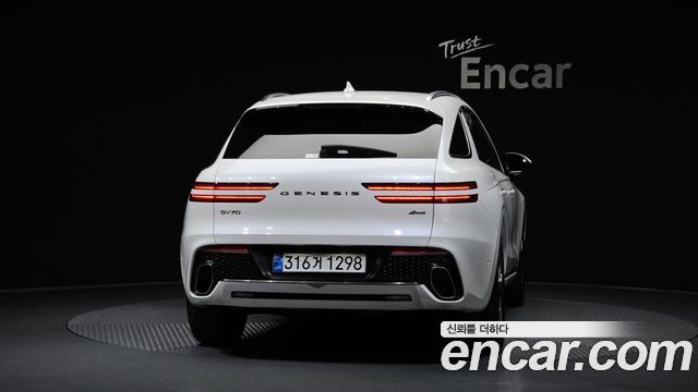 Genesis GV70 2024 — photo 4