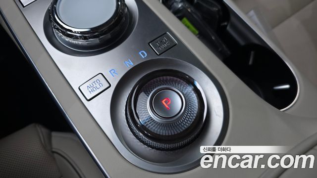 Genesis GV70 2024 — photo 12