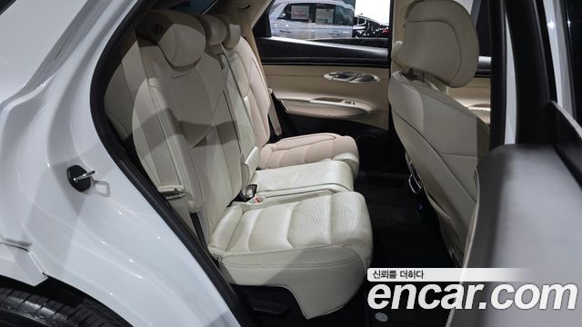 Genesis GV70 2024 — photo 17
