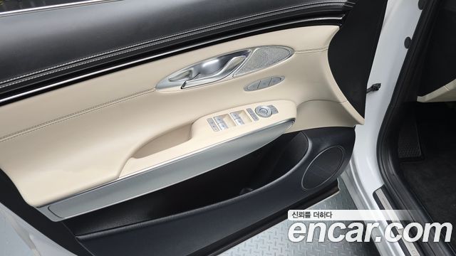 Genesis GV70 2024 — photo 14