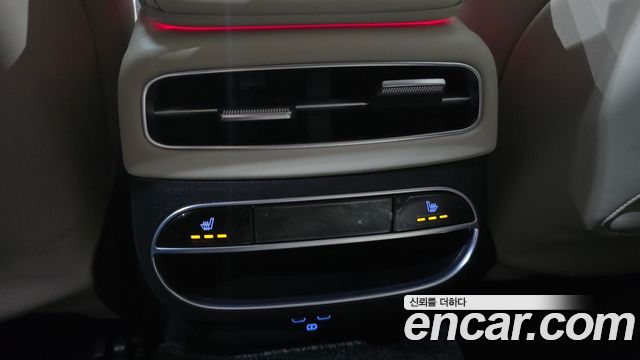 Genesis GV70 2024 — photo 30