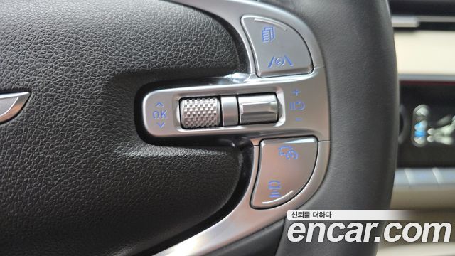 Genesis GV70 2024 — photo 32