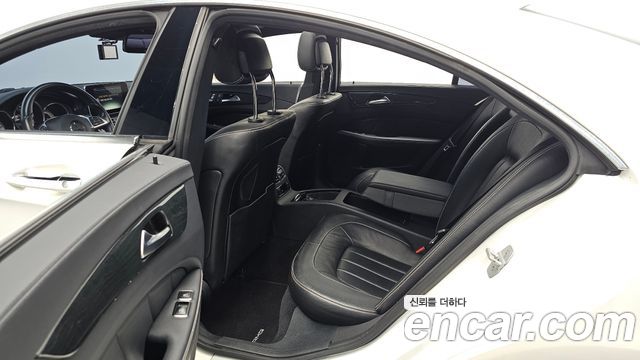 Mercedes-Benz CLS-Class 2016 — photo 18