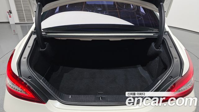 Mercedes-Benz CLS-Class 2016 — photo 26