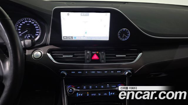 Hyundai Grandeur 2018 — photo 12