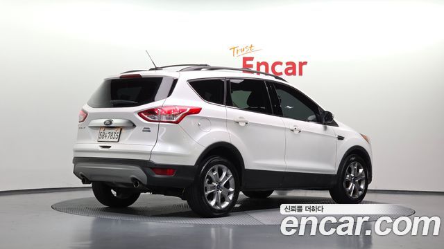 Ford Escape 2013 — photo 2