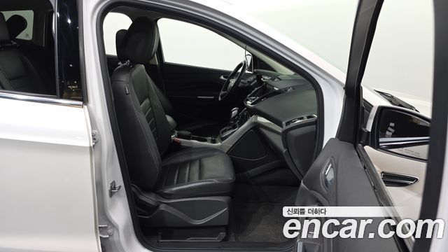 Ford Escape 2013 — photo 11