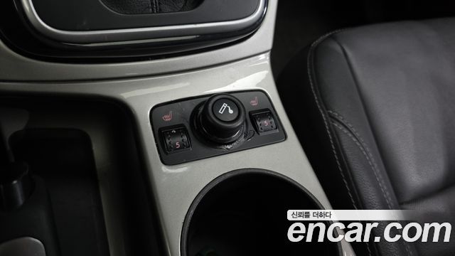 Ford Escape 2013 — photo 16