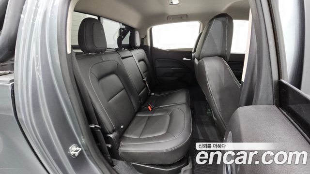 Chevrolet Korea Colorado 2021 — photo 17