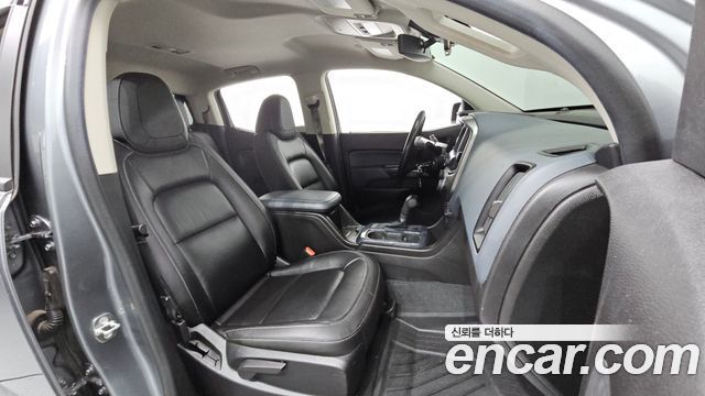 Chevrolet Korea Colorado 2021 — photo 18