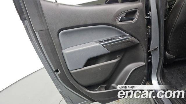 Chevrolet Korea Colorado 2021 — photo 15