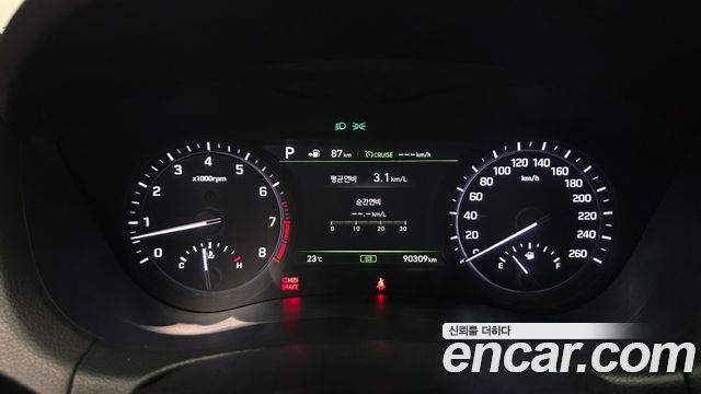 Genesis G80 2017 — photo 8