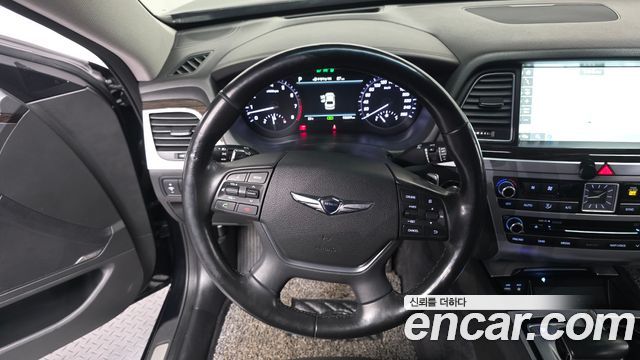 Genesis G80 2017 — photo 13