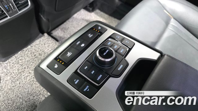 Genesis G80 2017 — photo 19