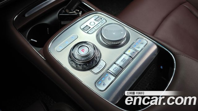 Genesis G90 2023 — photo 12