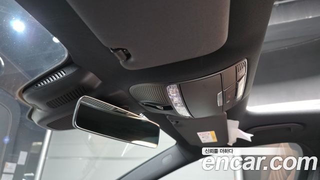 Mercedes-Benz E-Class 2022 — photo 28